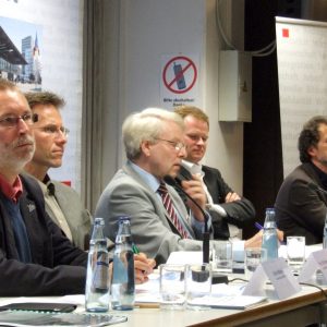 von links nach rechts: Günter Mitlacher, Prof. Raimund Bleischwitz, Wolfgang Hürter, Frank Schwabe, MdB; Joachim Helbig