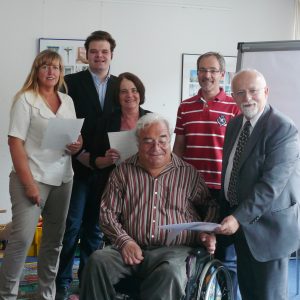 von links nach rechts Uschi Salzburger, Florian Beger,Ingeborg Cziudaj, Dirk Lahmann, Bernhard von Grünberg, 1. Reihe: Christian Joachimi