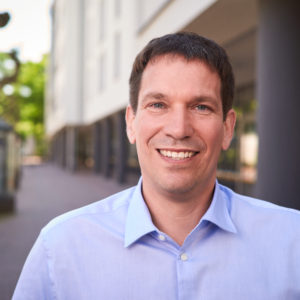 Dr. Uli Barth