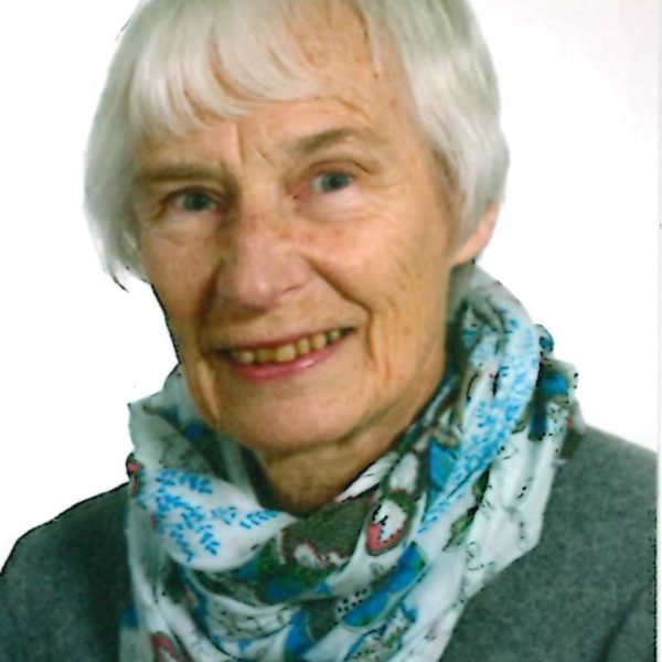 Helga Klumb